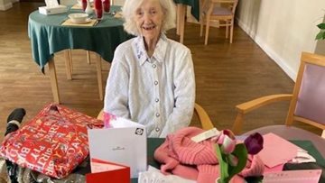 Resident celebrates birthday at Nottingham care home